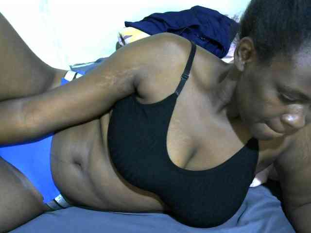 NastyEbony002 webcam