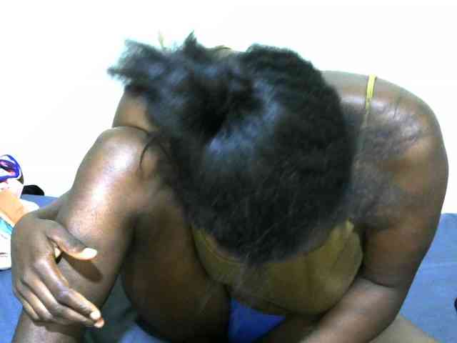 NastyEbony002 webcam