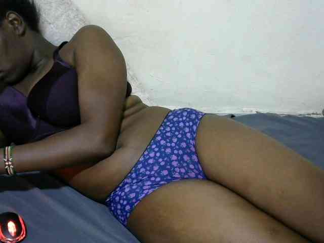 NastyEbony002 webcam