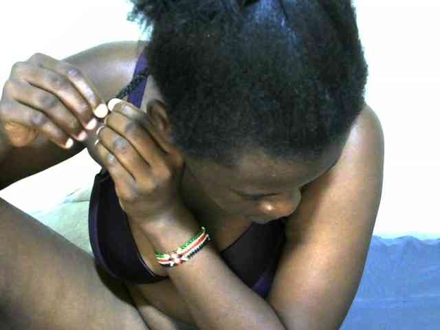 NastyEbony002 webcam