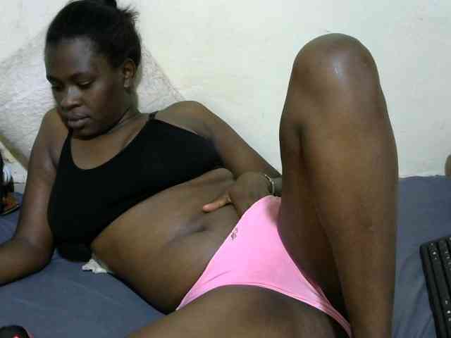 NastyEbony002 webcam