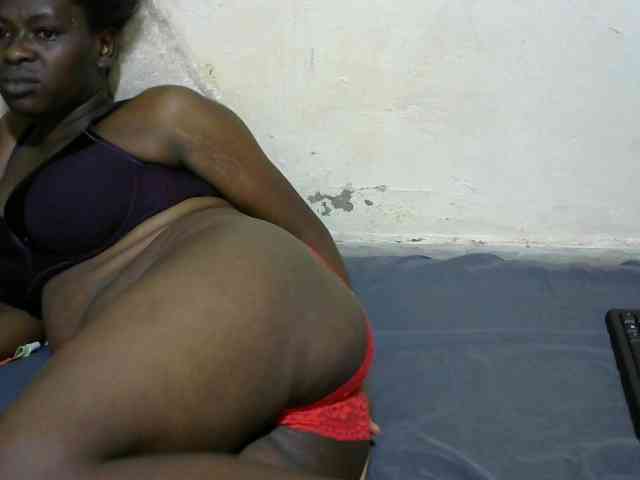 NastyEbony002 webcam