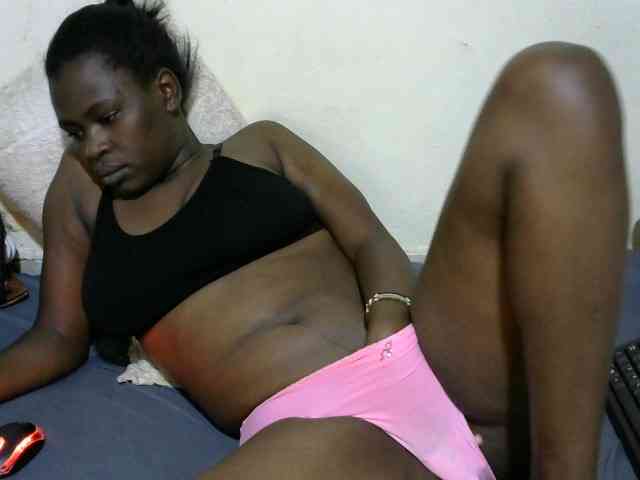 NastyEbony002 webcam