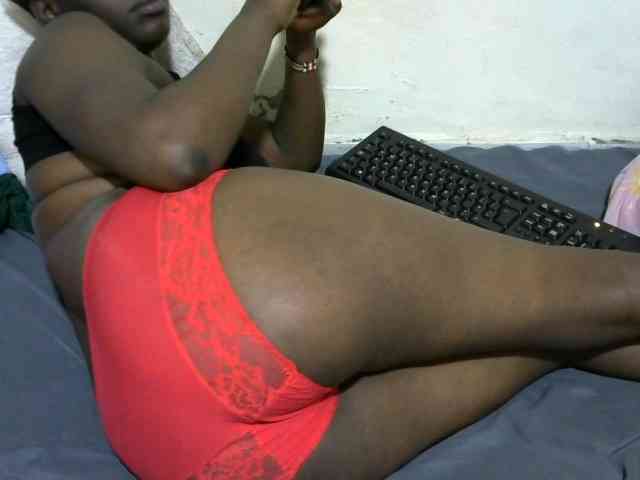 NastyEbony002 webcam