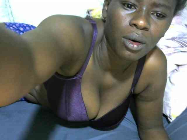 NastyEbony002 webcam