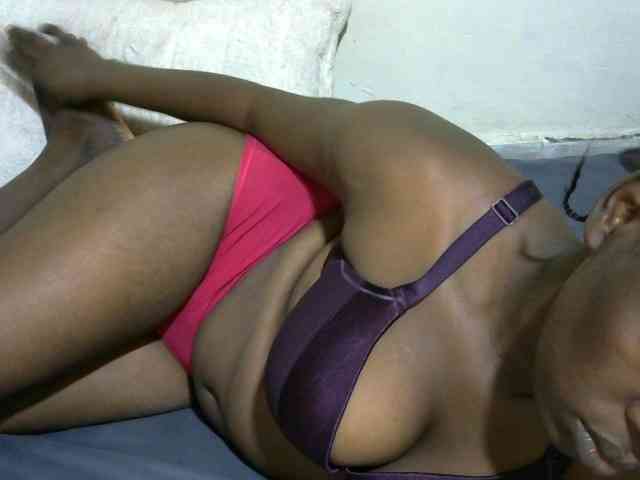 NastyEbony002 webcam