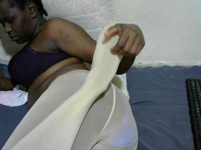 NastyEbony002 webcam