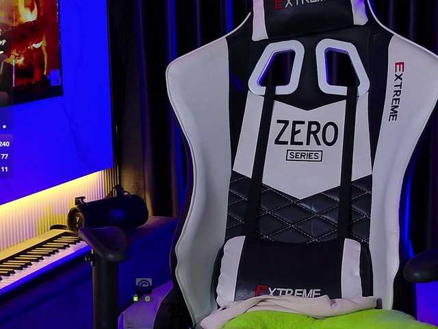 AnnyShore's BongaCams show and profile