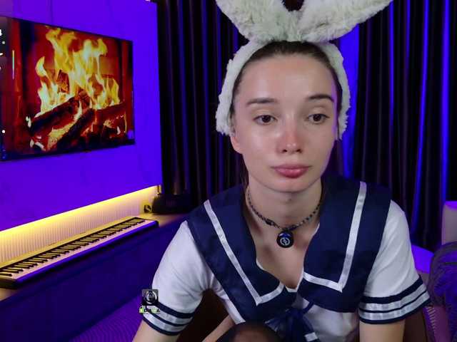 AnnyShore's BongaCams show and profile