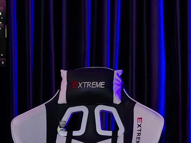 AnnyShore's BongaCams show and profile