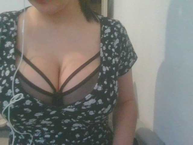 BongaCams VelvetSin8 is Freechat VelvetSin8 — @1000 -- Countdown: @sofar has already raised funds, @remain is left to start the show with bare breasts