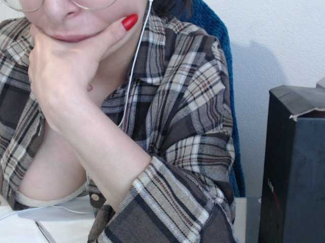 VelvetSin8's BongaCams show and profile