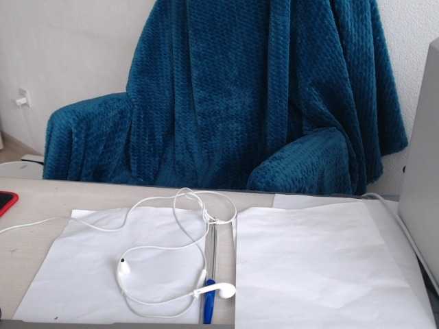 VelvetSin8's BongaCams show and profile