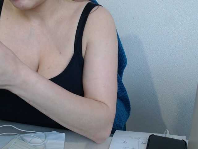 VelvetSin8's BongaCams show and profile