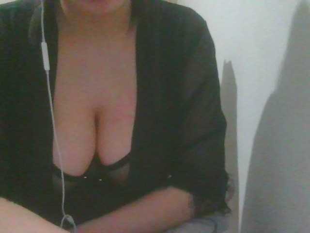 VelvetSin8's BongaCams show and profile