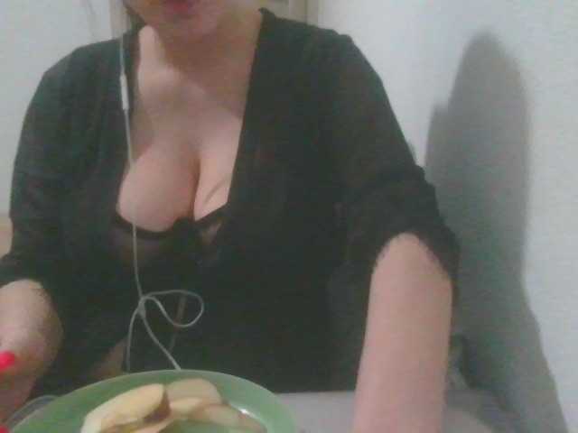 VelvetSin8's BongaCams show and profile