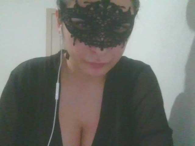 VelvetSin8's BongaCams show and profile