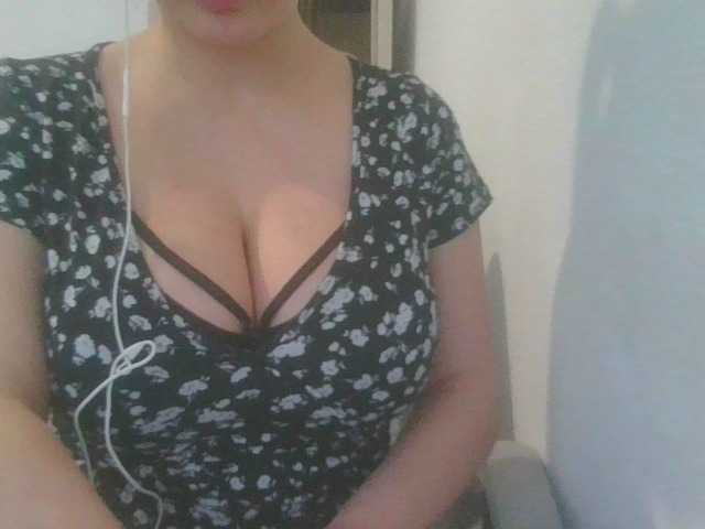 VelvetSin8's BongaCams show and profile