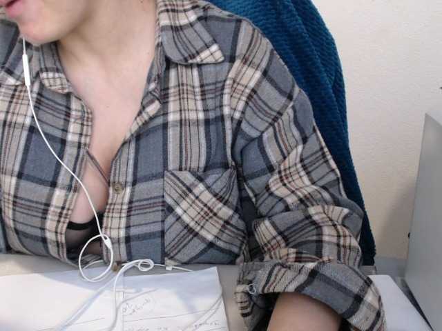 VelvetSin8's BongaCams show and profile