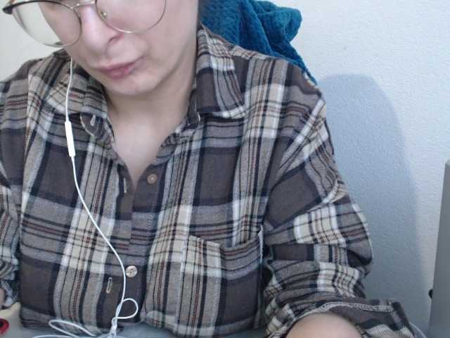 VelvetSin8's BongaCams show and profile