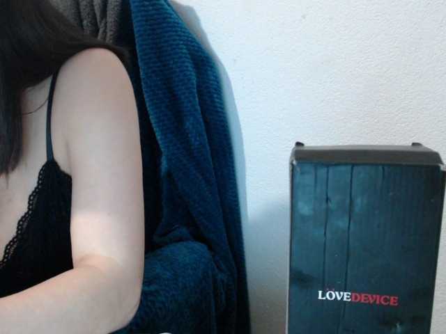 VelvetSin8's BongaCams show and profile