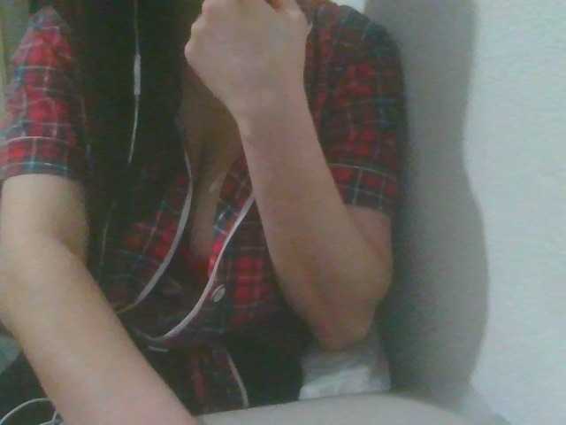 VelvetSin8's BongaCams show and profile