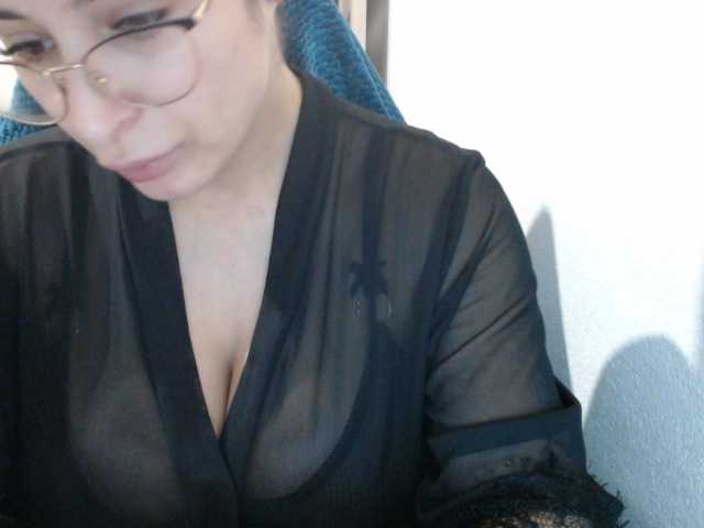 VelvetSin8's BongaCams show and profile