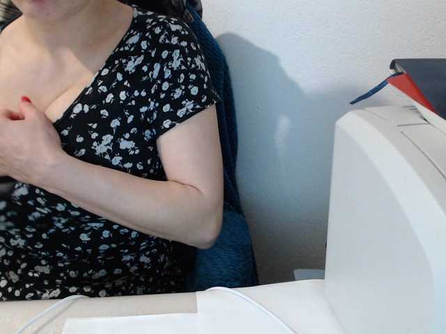 VelvetSin8's BongaCams show and profile