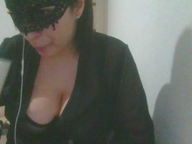 VelvetSin8's BongaCams show and profile