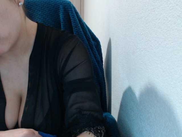 VelvetSin8's BongaCams show and profile