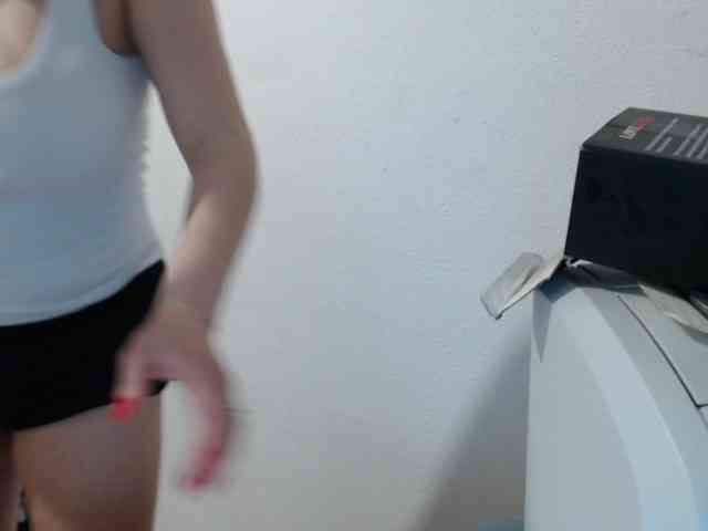 CrazyLove8Dance8 webcam