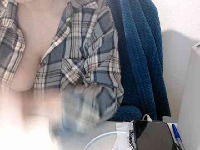 CrazyLove8Dance8 webcam