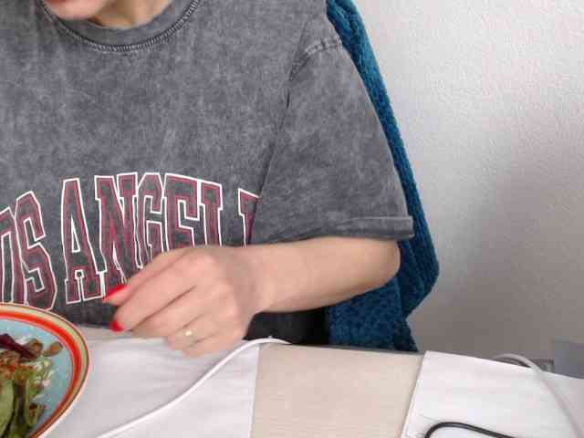 CrazyLove8Dance8 webcam