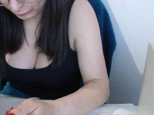 CrazyLove8Dance8 webcam