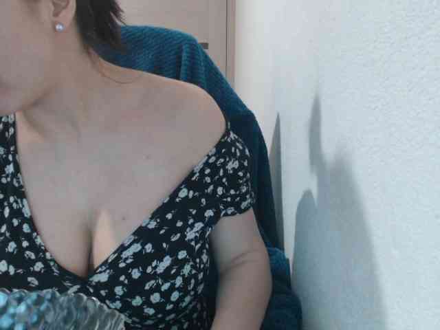 CrazyLoveDance webcam