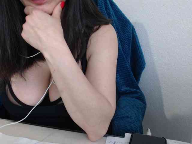 CrazyLove8Dance8 webcam