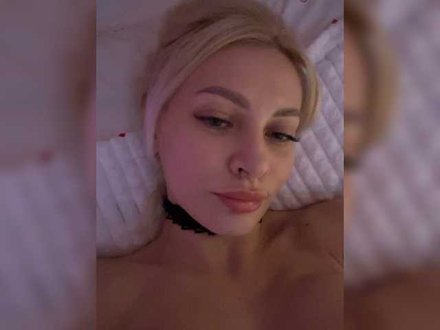 Milena7774's BongaCams show and profile