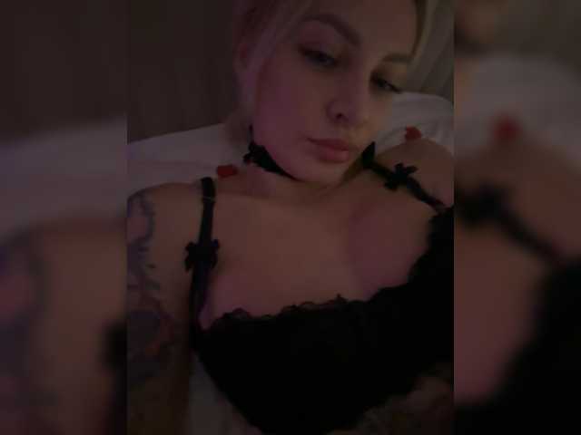 Milena7774's BongaCams show and profile