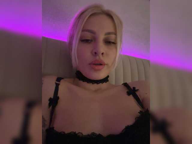 Milena7774's BongaCams show and profile