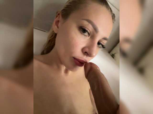 Milena7774's BongaCams show and profile