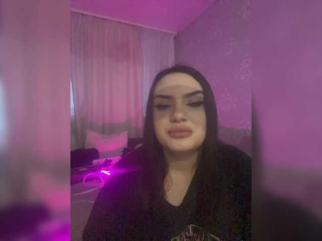 kariiicat's BongaCams show and profile