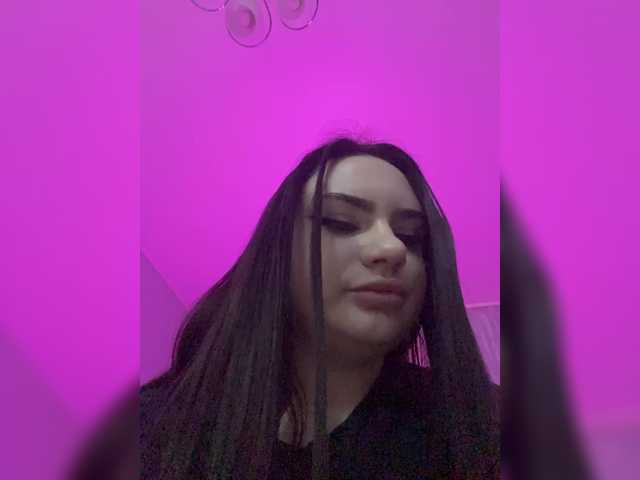 kariiicat's BongaCams show and profile