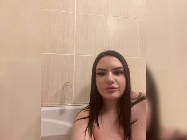 kariiicat's BongaCams show and profile