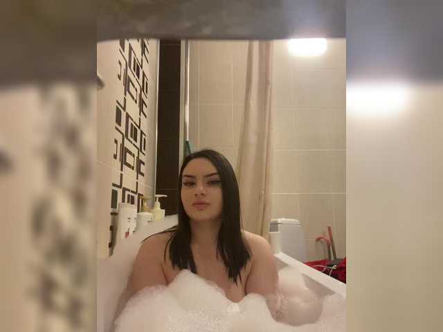 kariiicat's BongaCams show and profile