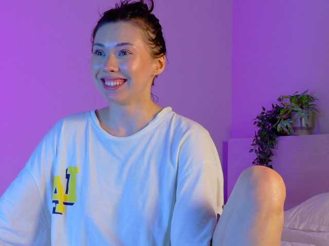 gwenonline's BongaCams show and profile