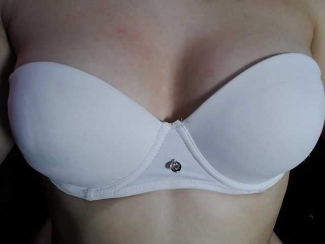 Bootyvero's BongaCams show and profile