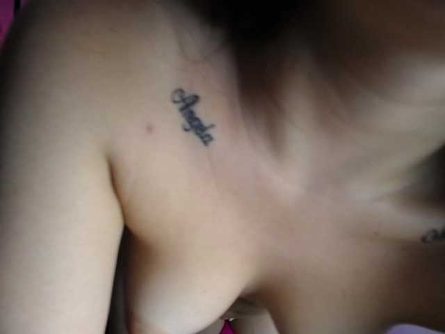 Bootyvero's BongaCams show and profile