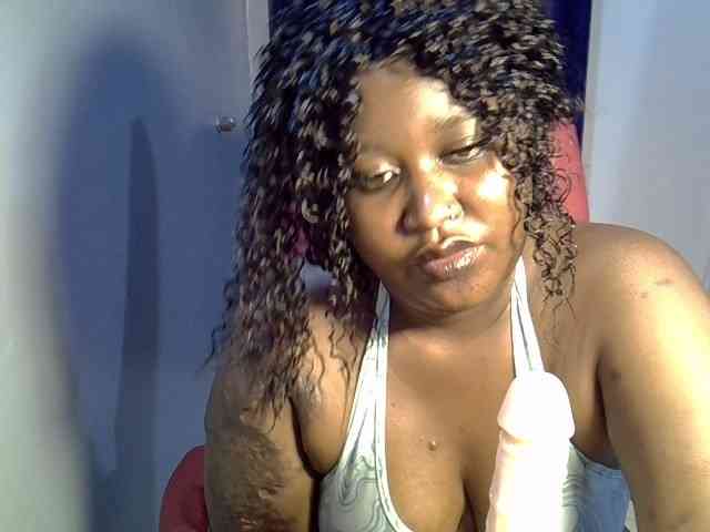 Prettymischy webcam