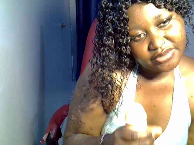 Prettymischy webcam