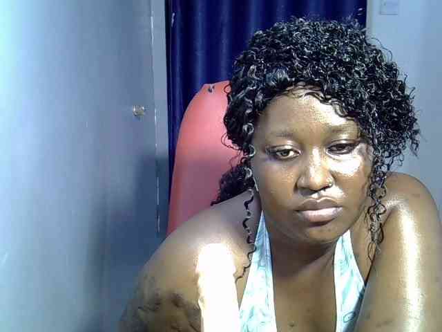 Prettymischy webcam